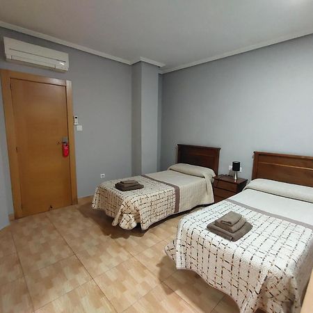 Hostal Abastos Valencia Exterior foto