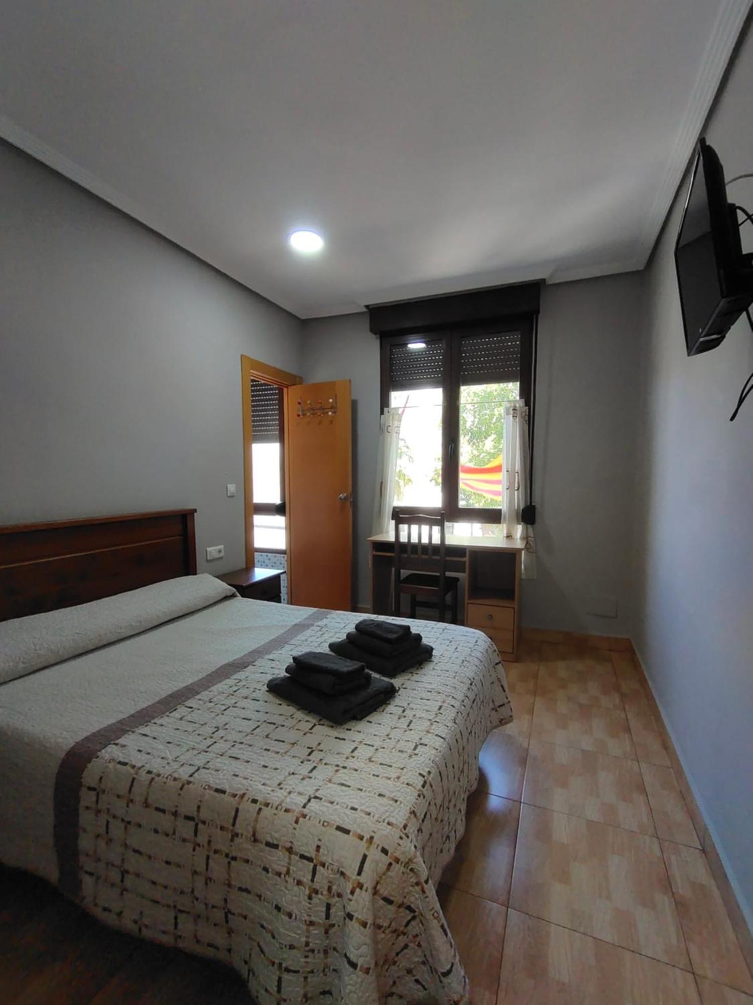 Hostal Abastos Valencia Exterior foto