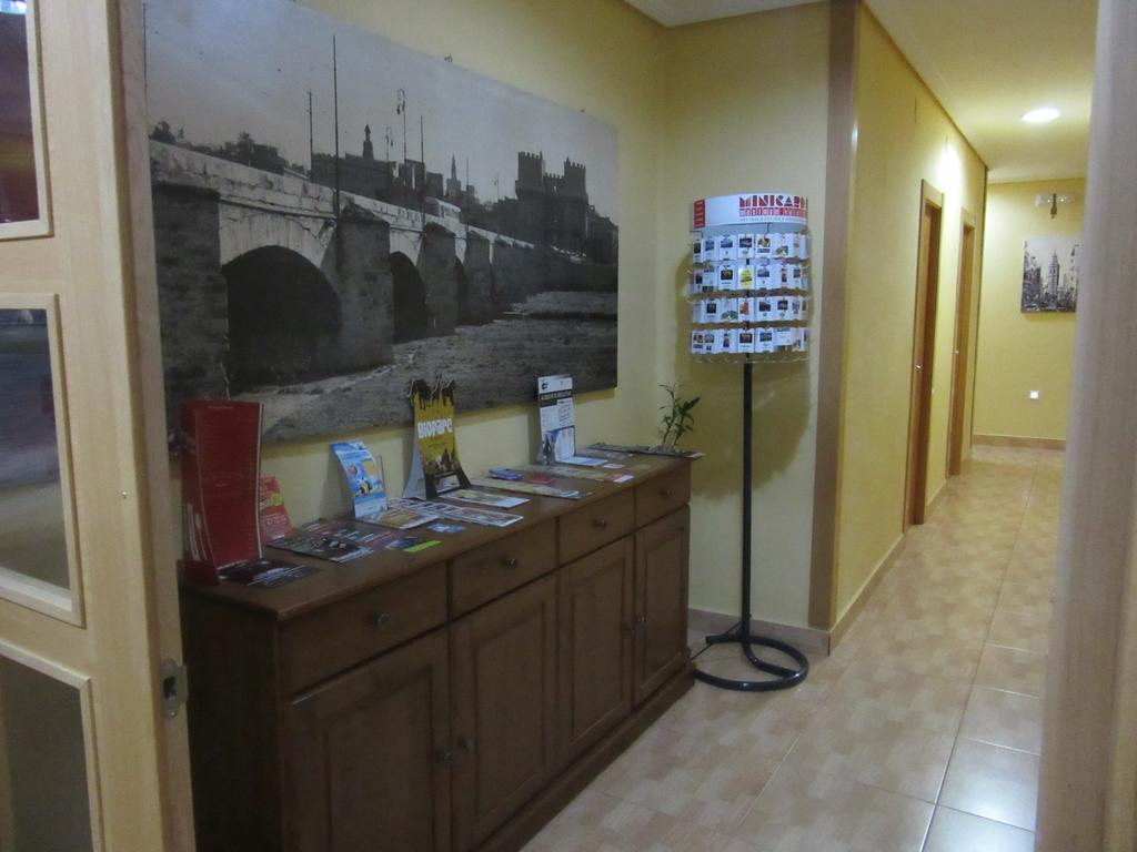 Hostal Abastos Valencia Exterior foto