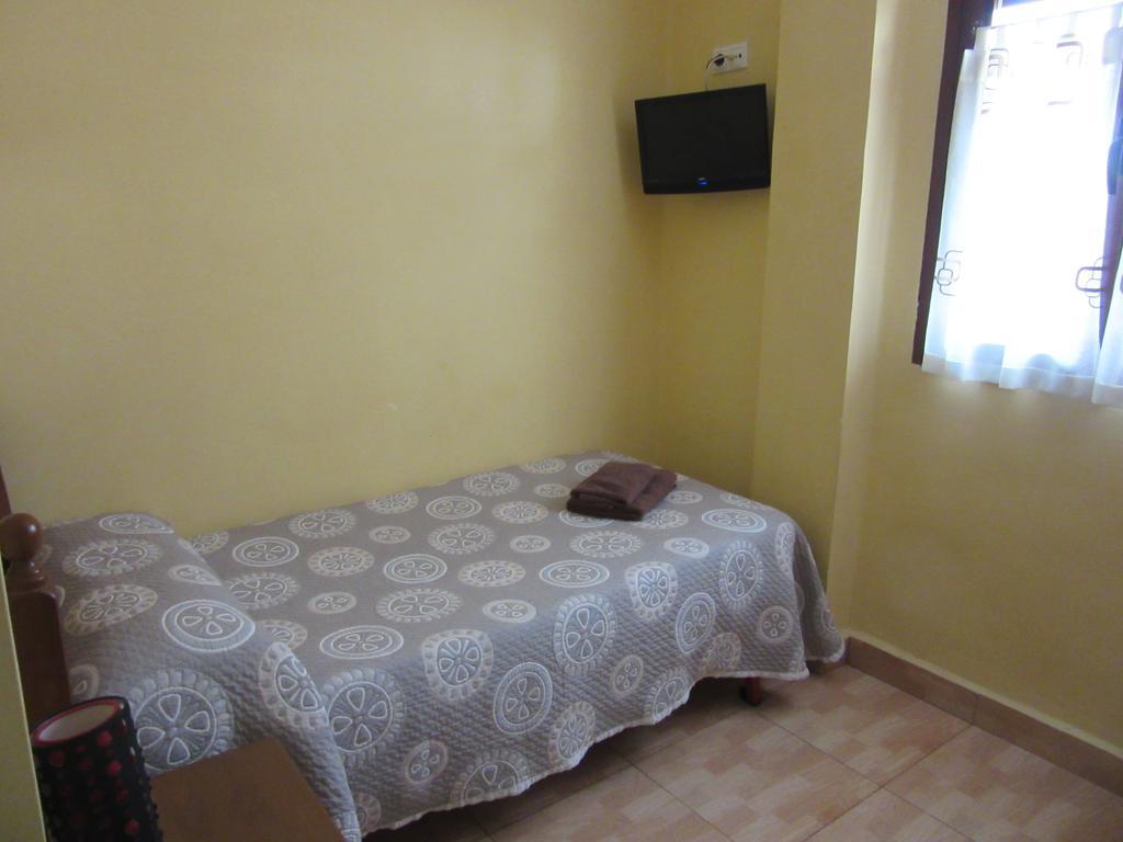 Hostal Abastos Valencia Exterior foto